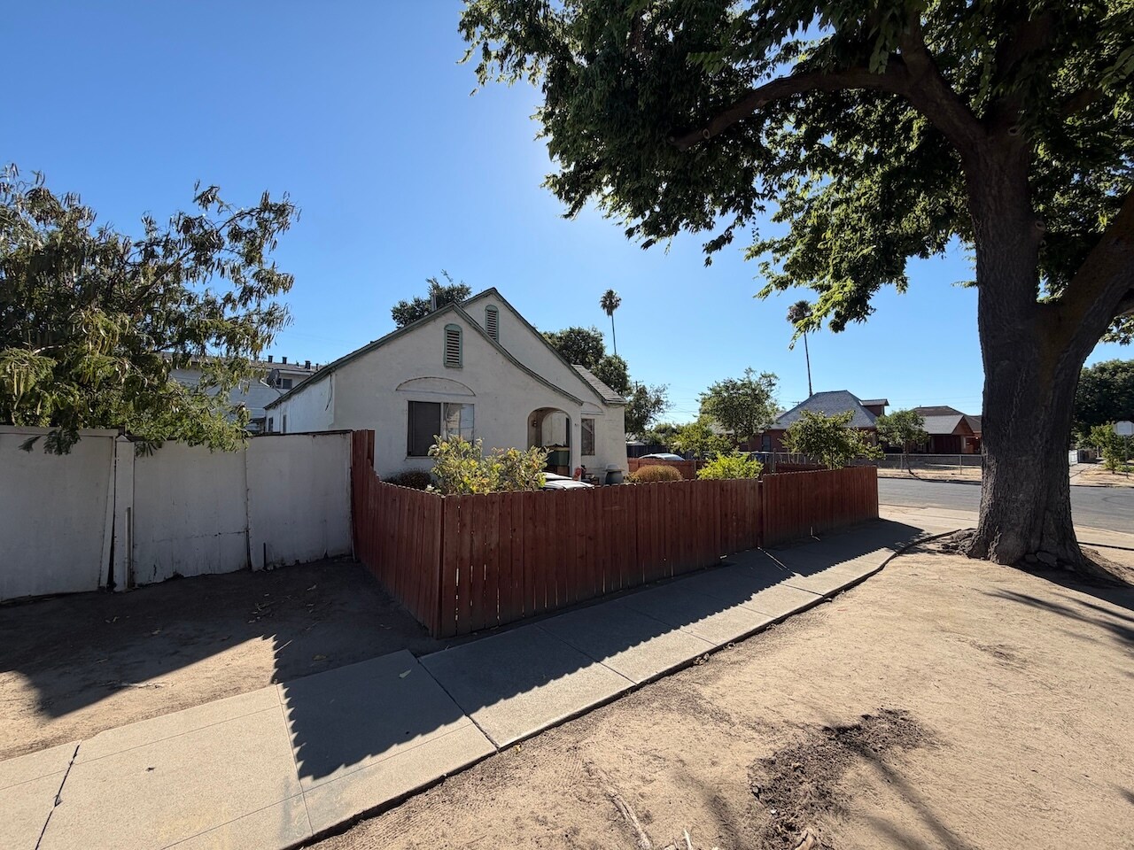 314 J St, Modesto, CA à vendre Photo principale- Image 1 de 8