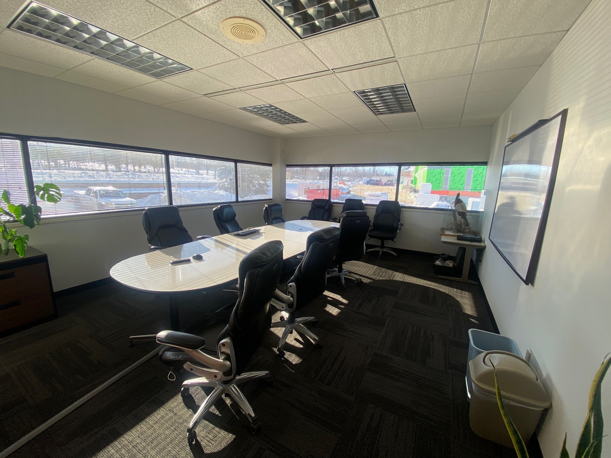 2100 Riverside Dr, Allouez, WI à louer Photo du bâtiment- Image 1 de 4