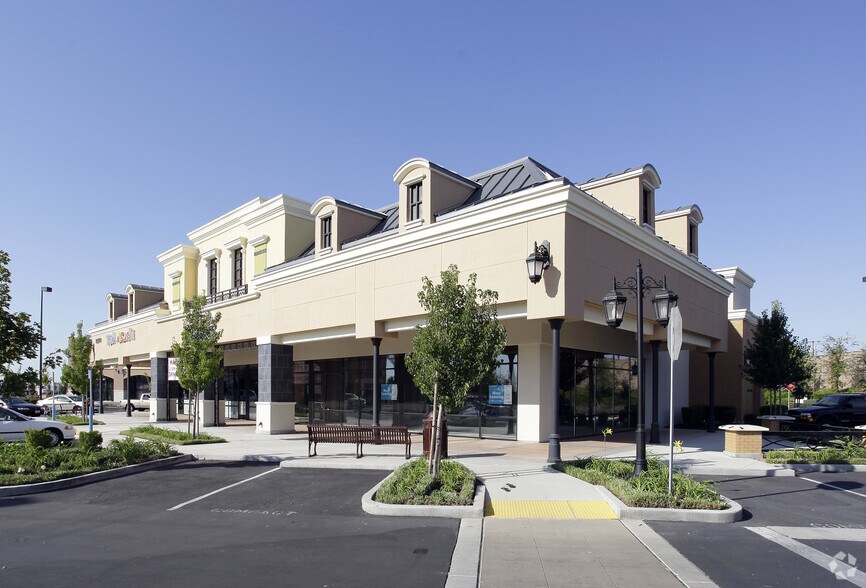 2250 Lake Washington Blvd, West Sacramento, CA à louer - Photo du bâtiment - Image 3 de 7