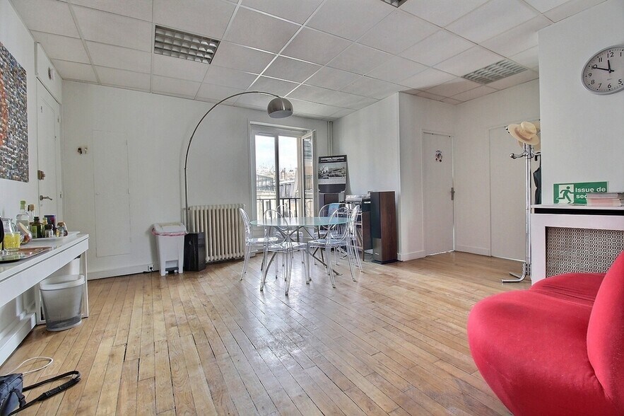 29 Rue Du Faubourg Poissonnière, Paris for lease - Interior Photo - Image 2 of 7