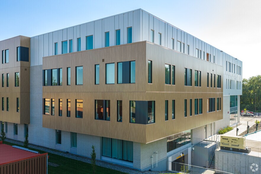 1620 Jules-Verne Av, Québec, QC for lease - Building Photo - Image 3 of 4