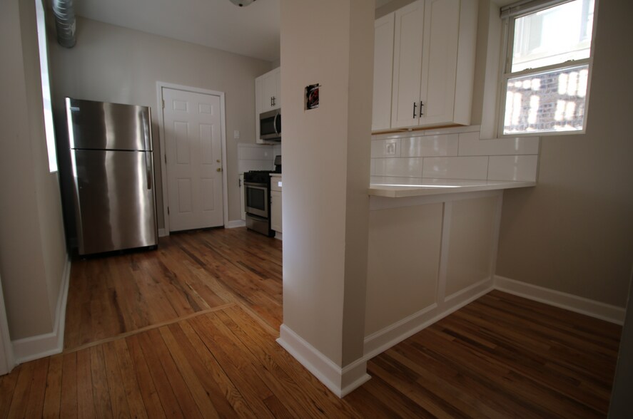 4830 N Drake Ave, Chicago, IL à vendre - Photo du bâtiment - Image 2 de 6