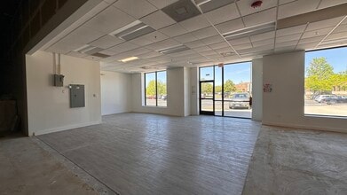 2300-2350 W Higgins Rd, Hoffman Estates, IL for lease Interior Photo- Image 2 of 13
