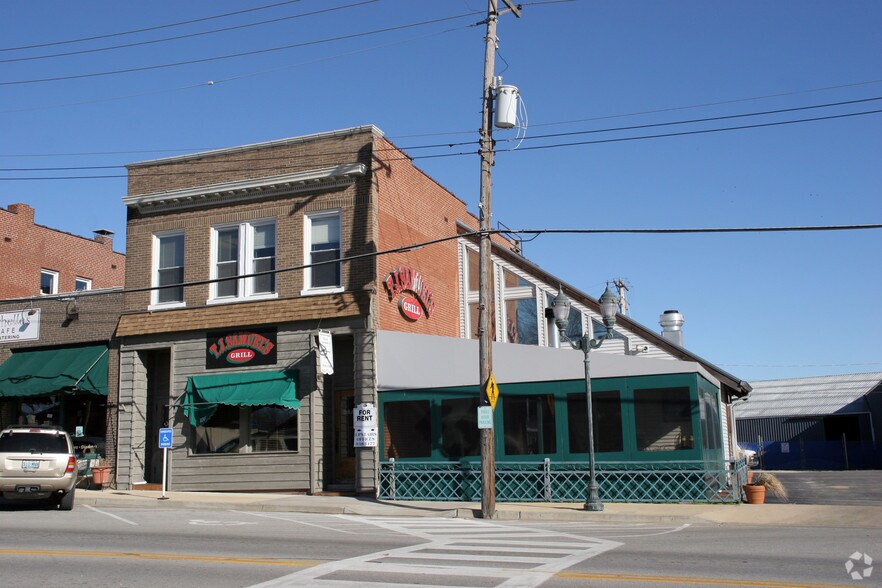 106 S Central Ave, Eureka, MO à louer - Photo du bâtiment - Image 1 de 4