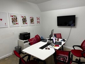 375 NE 54th St, Miami, FL for lease Building Photo- Image 2 of 12