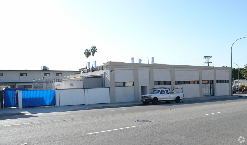 60 N San Gabriel Blvd, Pasadena, CA à vendre - Photo du bâtiment - Image 3 de 5