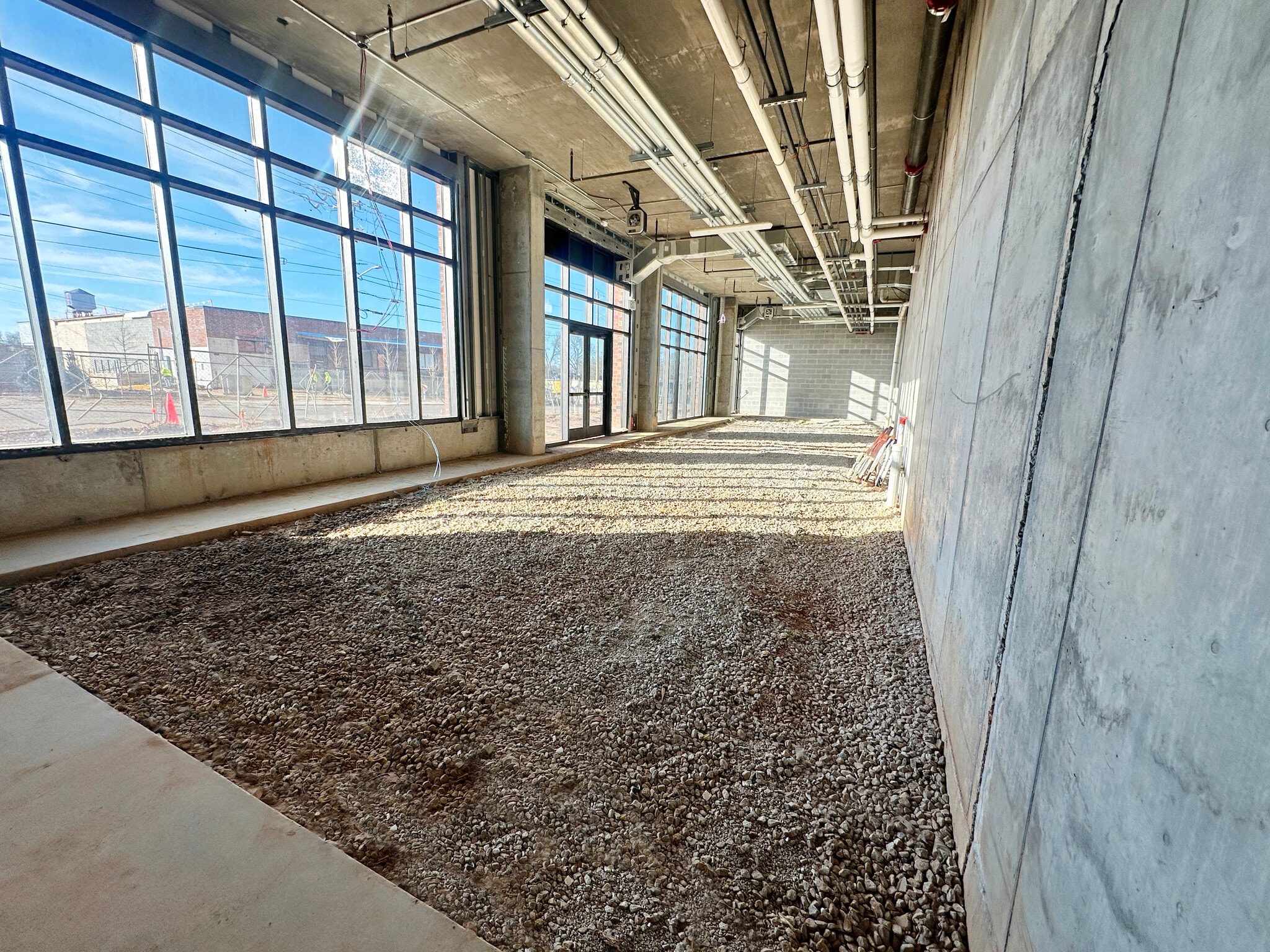 1184 Hank Aaron Dr SE, Atlanta, GA for lease Interior Photo- Image 1 of 12