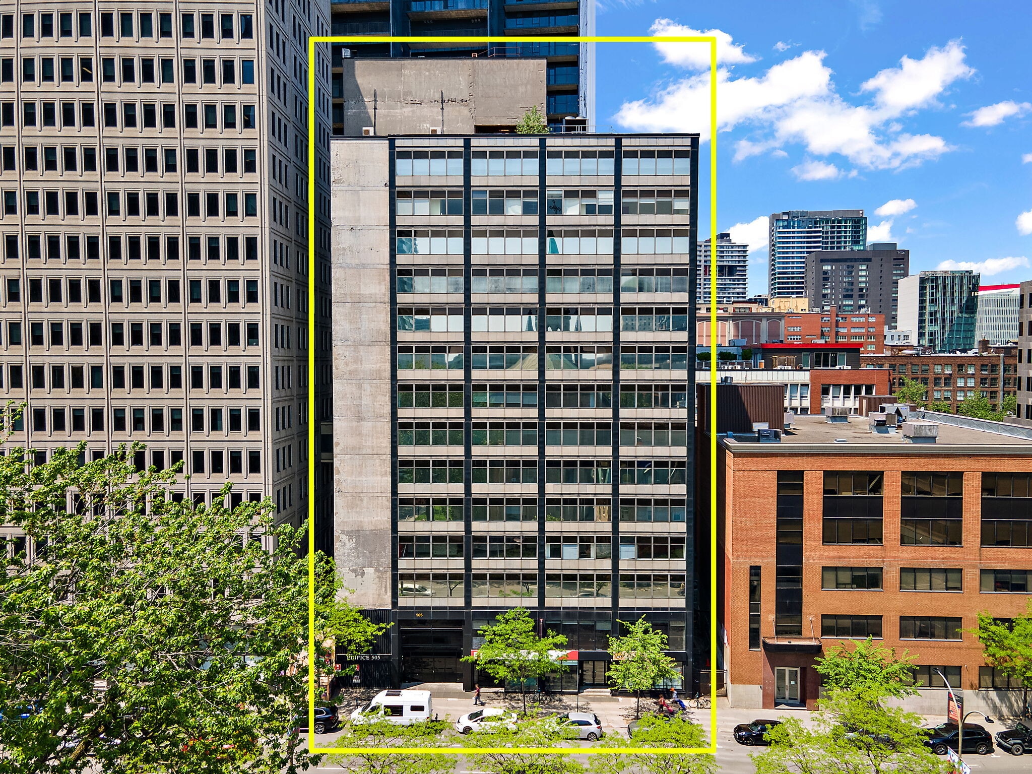 501-505 Boul René-Lévesque O, Montréal, QC for lease Building Photo- Image 1 of 24