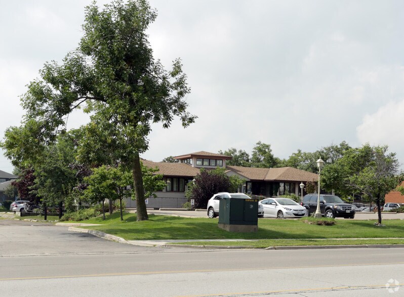 328 Guelph St, Halton Hills, ON for sale - Primary Photo - Image 1 of 1