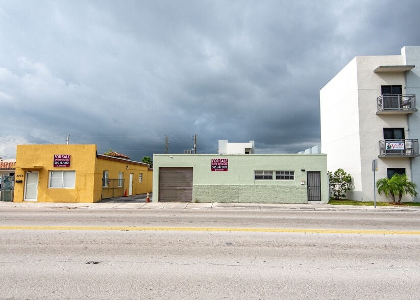 2250 W Palm Ave, Hialeah, FL à vendre - Photo du bâtiment - Image 3 de 22