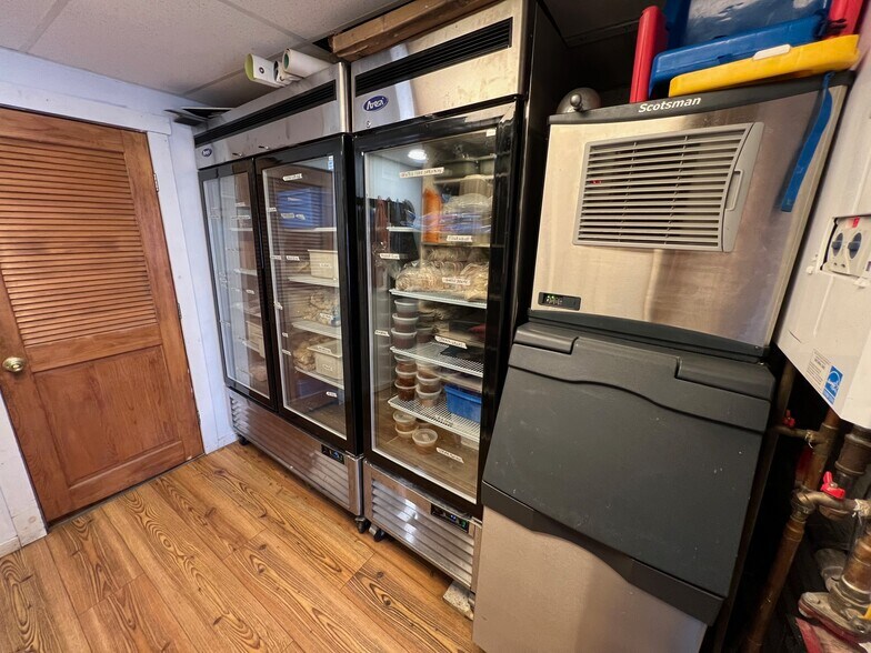 9 Tenney Hill Rd, Monson, ME à vendre - Photo du bâtiment - Image 2 de 46