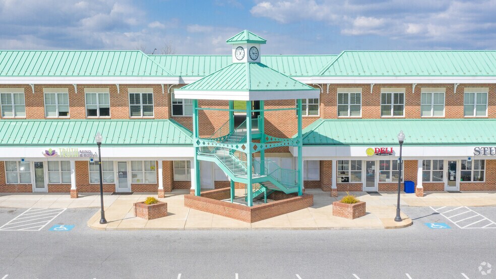 10 Fila Way, Sparks, MD à louer - Photo du bâtiment - Image 2 de 12