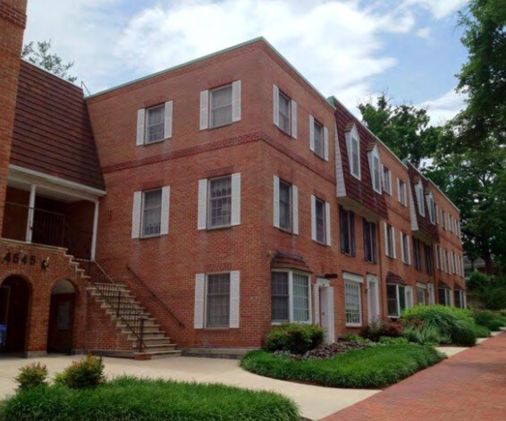4545 42nd St NW, Washington, DC à louer - Photo du bâtiment - Image 2 de 5