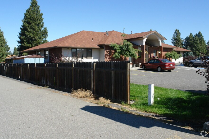 111 E Lincoln Rd, Spokane, WA à vendre - Photo du bâtiment - Image 3 de 21