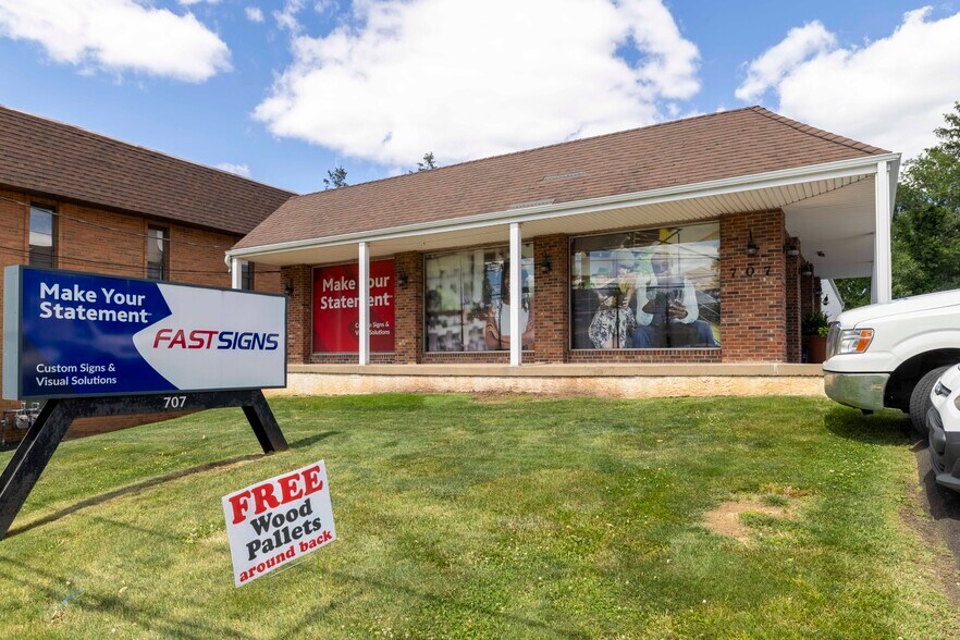 707 Easton Rd, Willow Grove, PA à vendre - Photo du bâtiment - Image 2 de 12