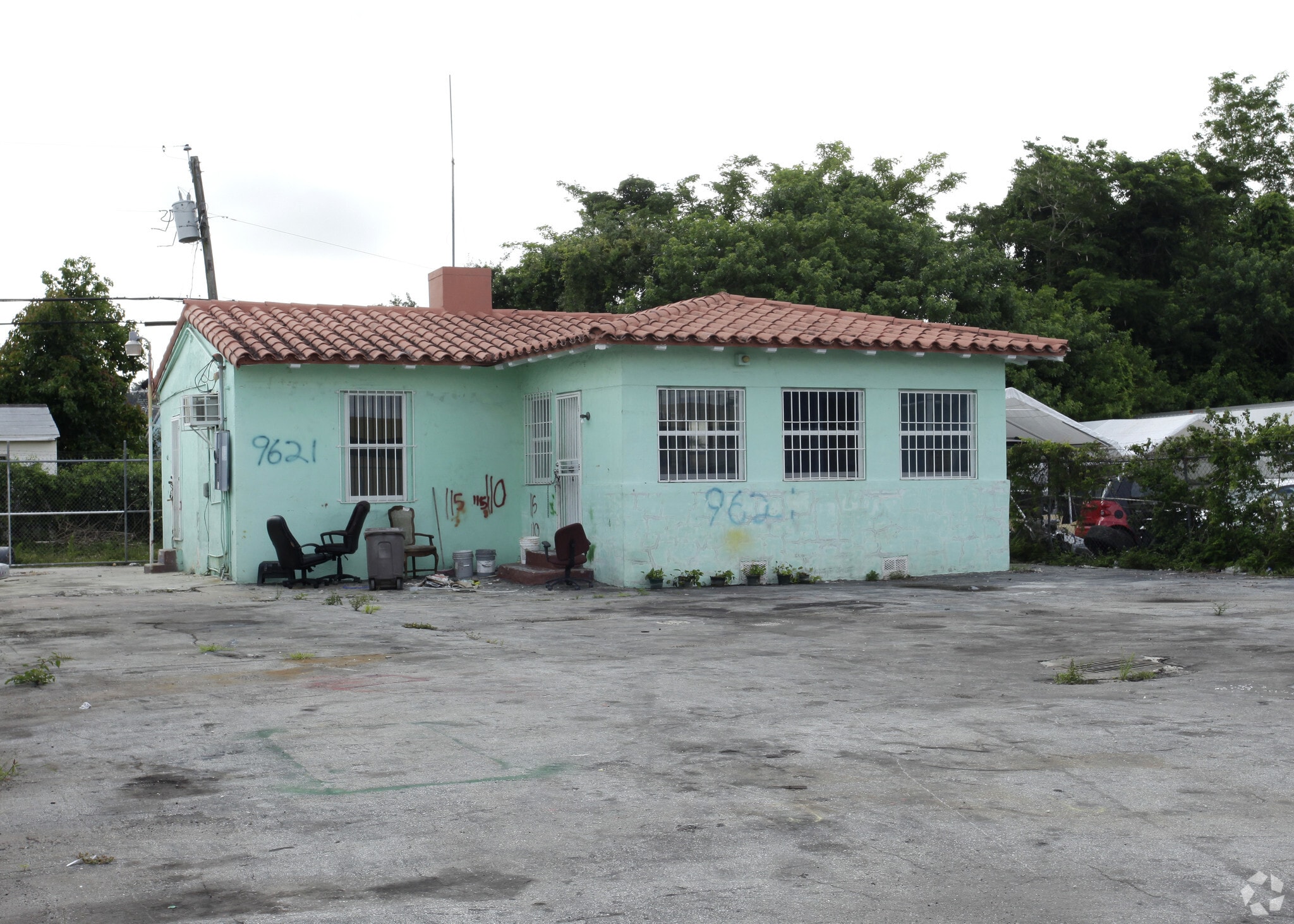 9621 NW 27th Ave, Miami, FL for sale Primary Photo- Image 1 of 66