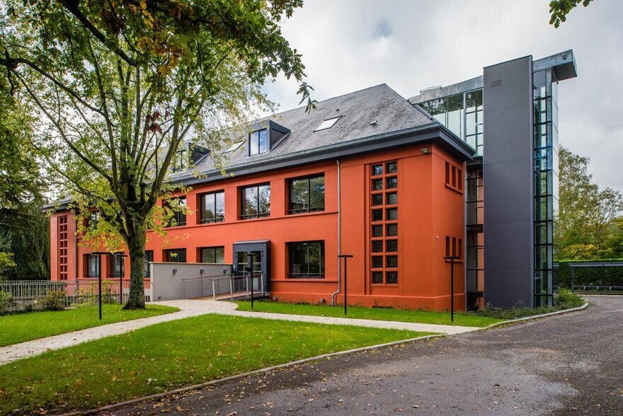 3 Rue Paul Tavernier, Fontainebleau à louer - Photo du bâtiment - Image 3 de 17