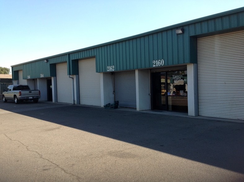 2158-2168 N Pleasant Ave, Fresno, CA for lease - Building Photo - Image 3 of 3