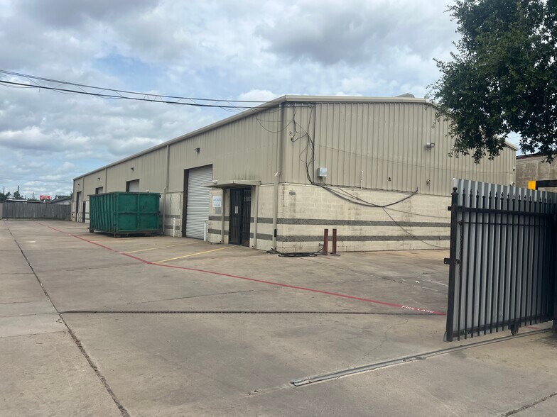 4005 Osage St, Houston, TX à louer - Photo du bâtiment - Image 1 de 10
