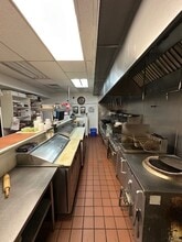 8810 S Maryland Pky, Las Vegas, NV for lease Building Photo- Image 2 of 8