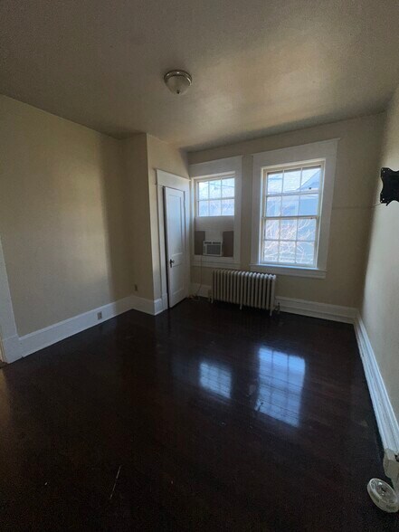506 Highland Ave SW, Roanoke, VA à vendre - Photo intérieure - Image 3 de 10
