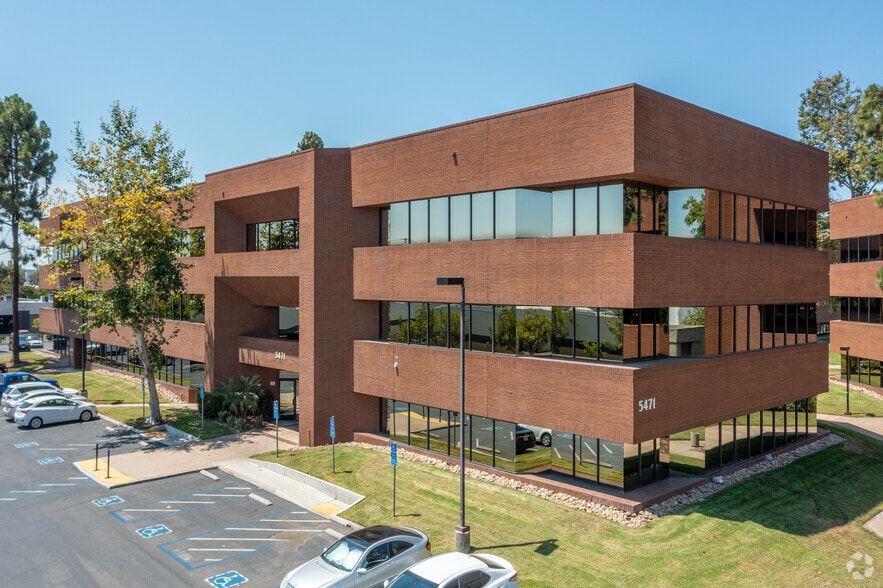 5471 Kearny Villa Rd, San Diego, CA for lease - Primary Photo - Image 1 of 4