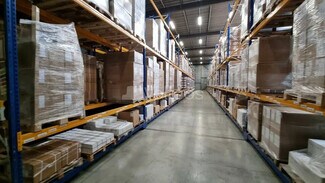 Plus de détails pour Local d'activités à louer