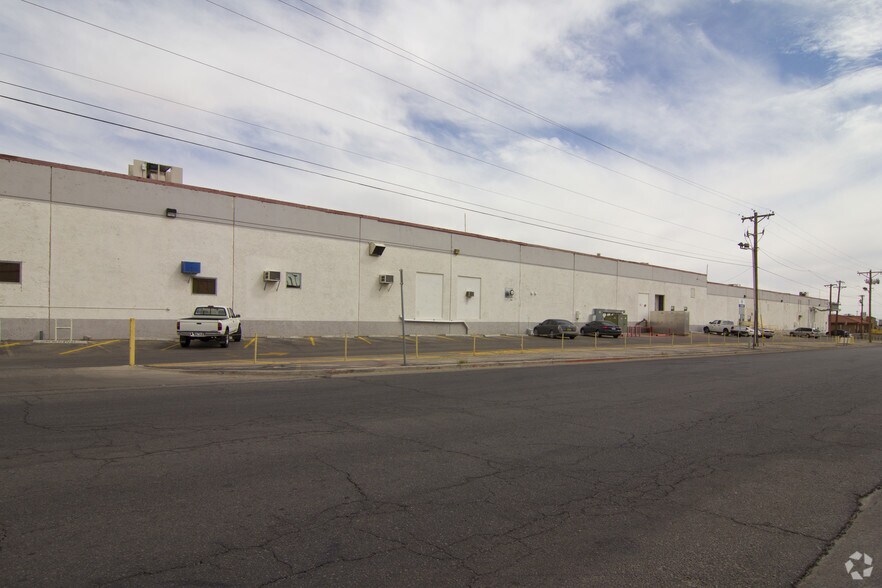 1430 Vanderbilt Dr, El Paso, TX à louer - Photo du bâtiment - Image 2 de 58