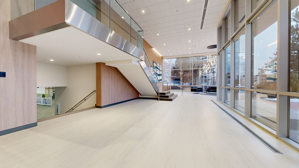 327 Inverness Dr S, Englewood, CO à louer - Numérisation 3D de Matterport - Image 3 de 20