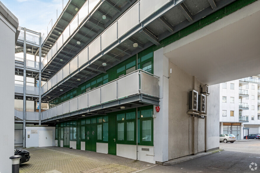 Royal Oak Yard, London for sale - Building Photo - Image 1 of 1