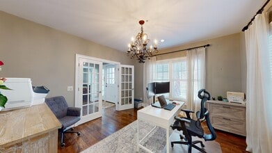 202 5th Ave S, Franklin, TN for lease Interior Photo- Image 2 of 6