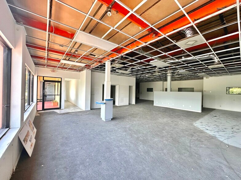 865 W New York Ave, Deland, FL à vendre - Photo intérieure - Image 3 de 14