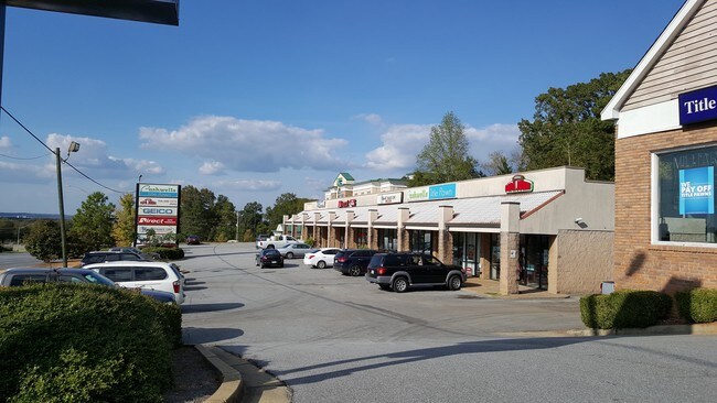 Plus de détails pour 3941-3965 Victory Dr, Columbus, GA - Commerce de détail à louer