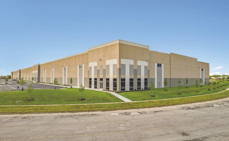 Toledo Trade Center, Toledo, OH à louer - Photo du bâtiment - Image 1 de 2