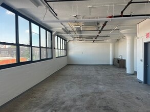 315 Meserole St, Brooklyn, NY for lease Interior Photo- Image 1 of 2