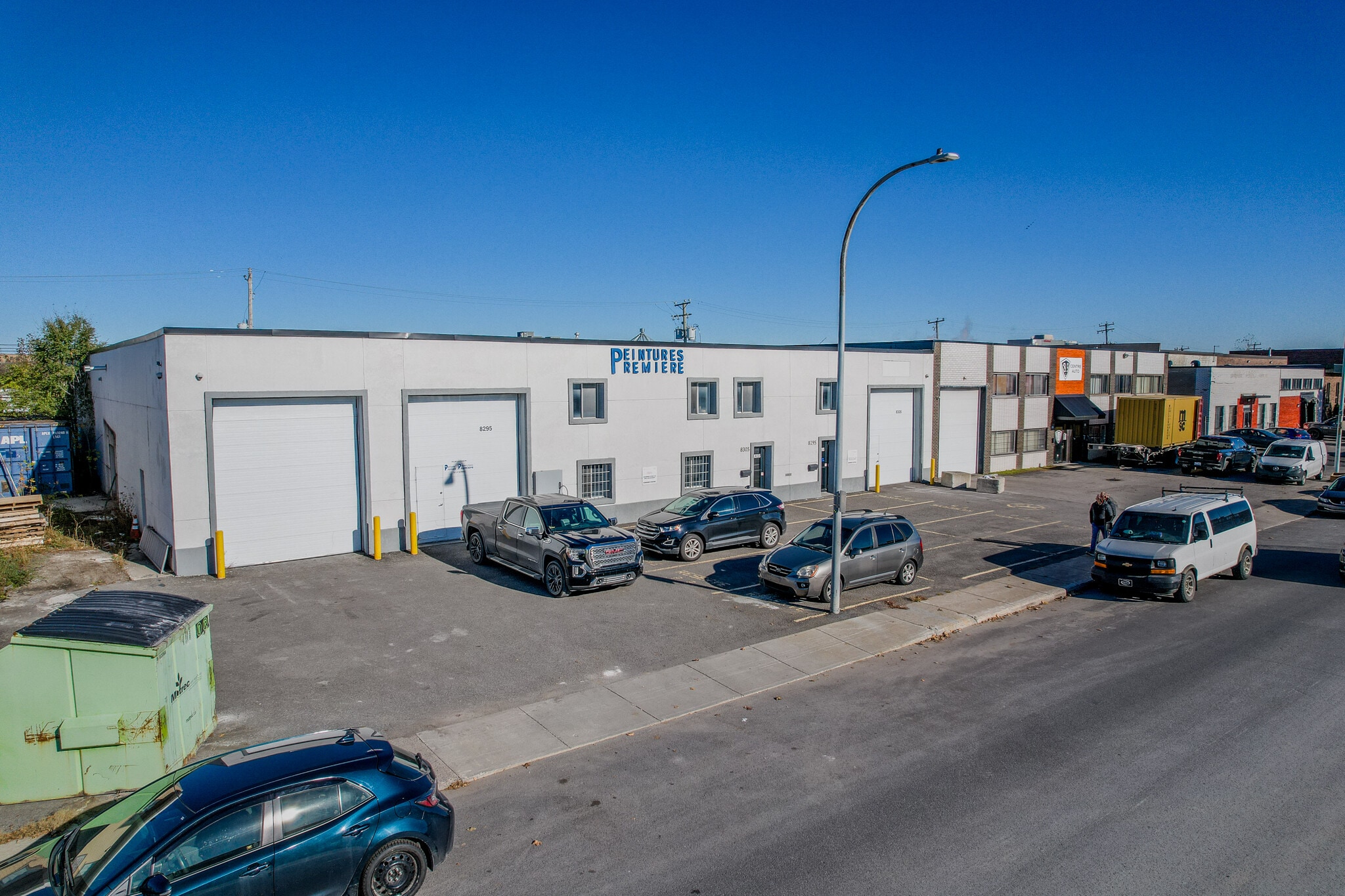 8295-8305 Creusot Rue, Montréal, QC for sale Primary Photo- Image 1 of 11