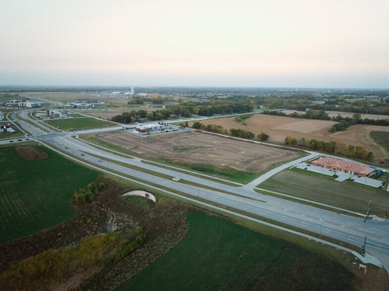 KeeEast, Waukee, IA à vendre - Photo du bâtiment - Image 3 de 9