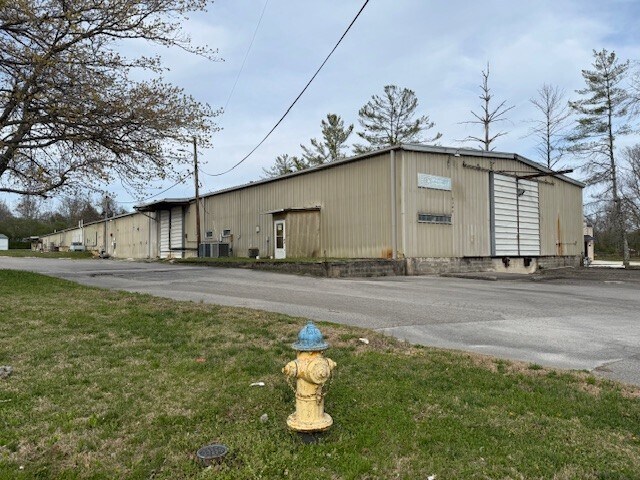 2340 N Jackson St, Normandy, TN à vendre - Photo du bâtiment - Image 2 de 6