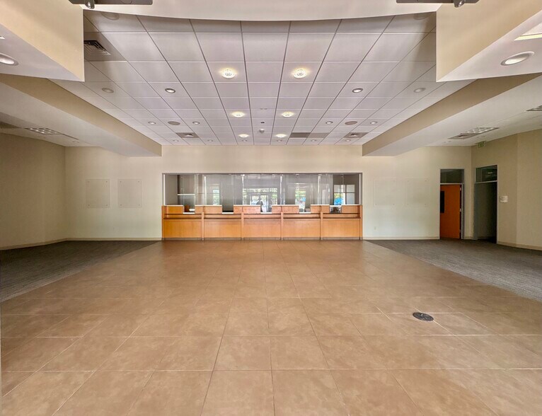 5431 Bissonnet St, Houston, TX à louer - Photo intérieure - Image 2 de 5