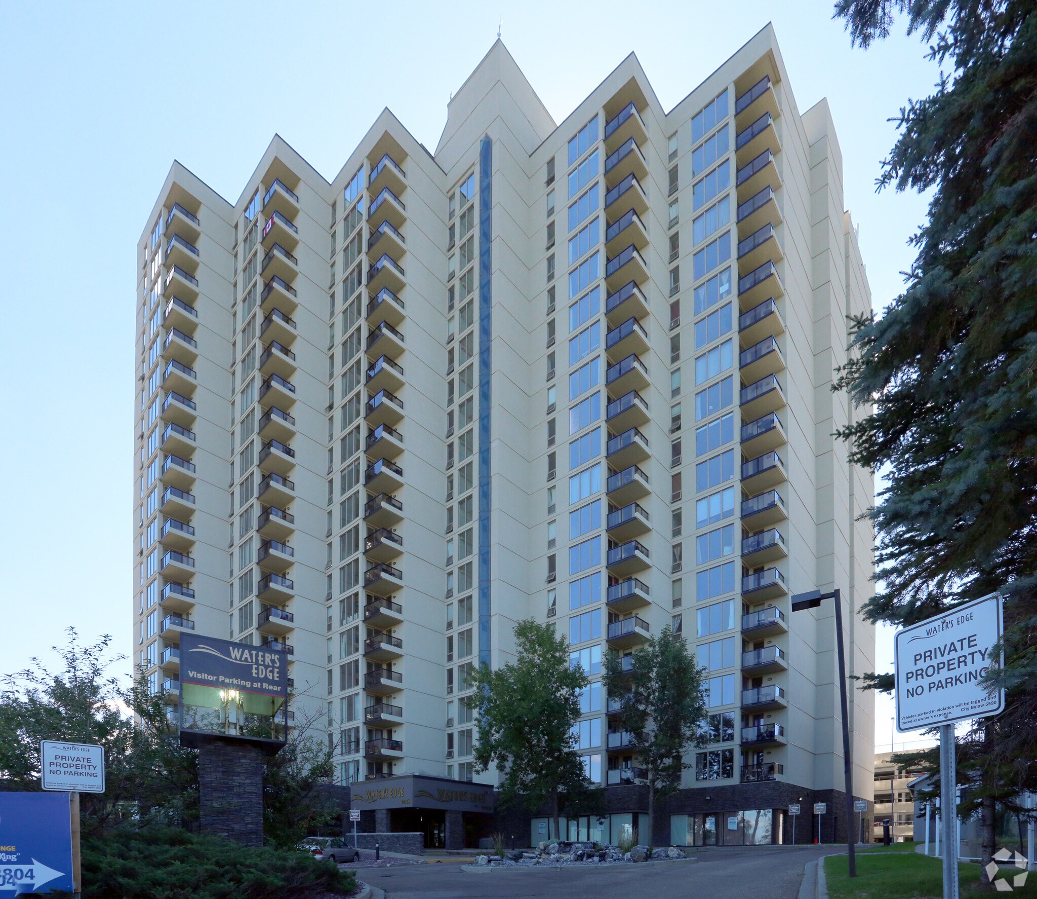 10149-10159 Saskatchewan Dr NW, Edmonton, AB for lease Primary Photo- Image 1 of 15