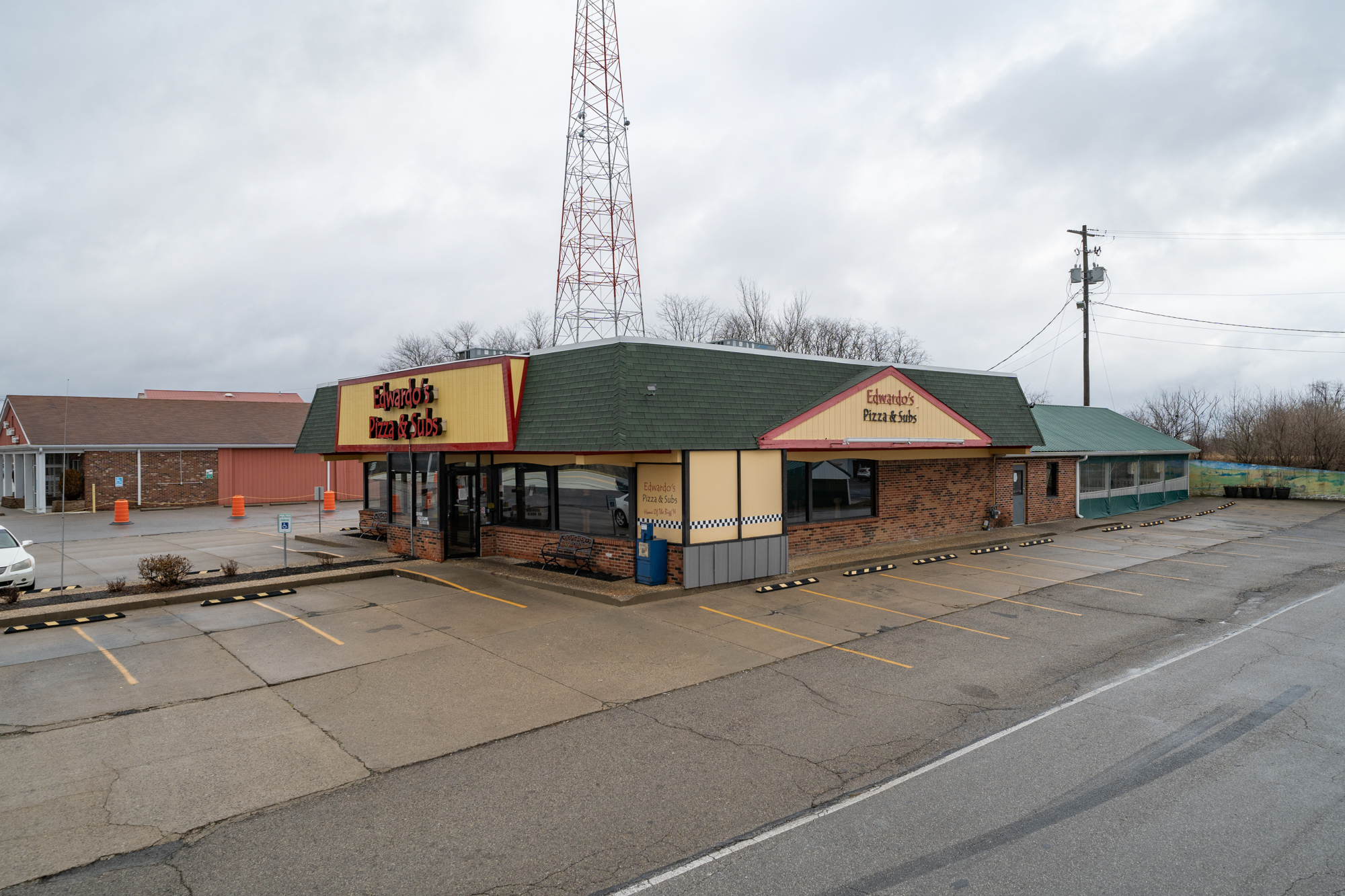 1402 N Main St, Williamstown, KY for sale Building Photo- Image 1 of 1