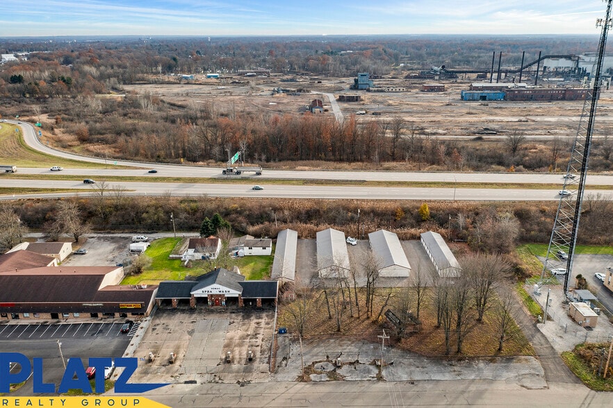 199 Folsom St, Champion, OH à vendre - Photo du bâtiment - Image 2 de 12