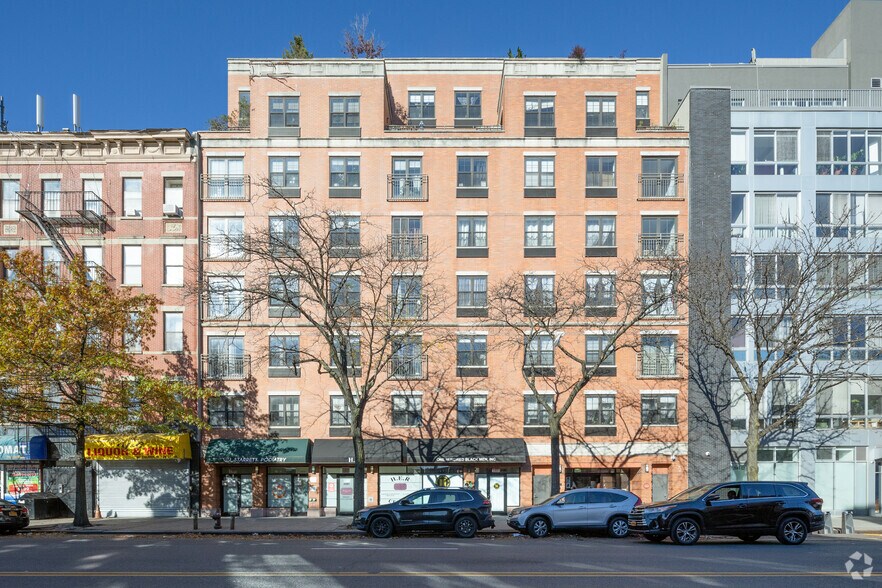 2597-2603 Frederick Douglass Blvd, New York, NY à louer - Photo du bâtiment - Image 3 de 5