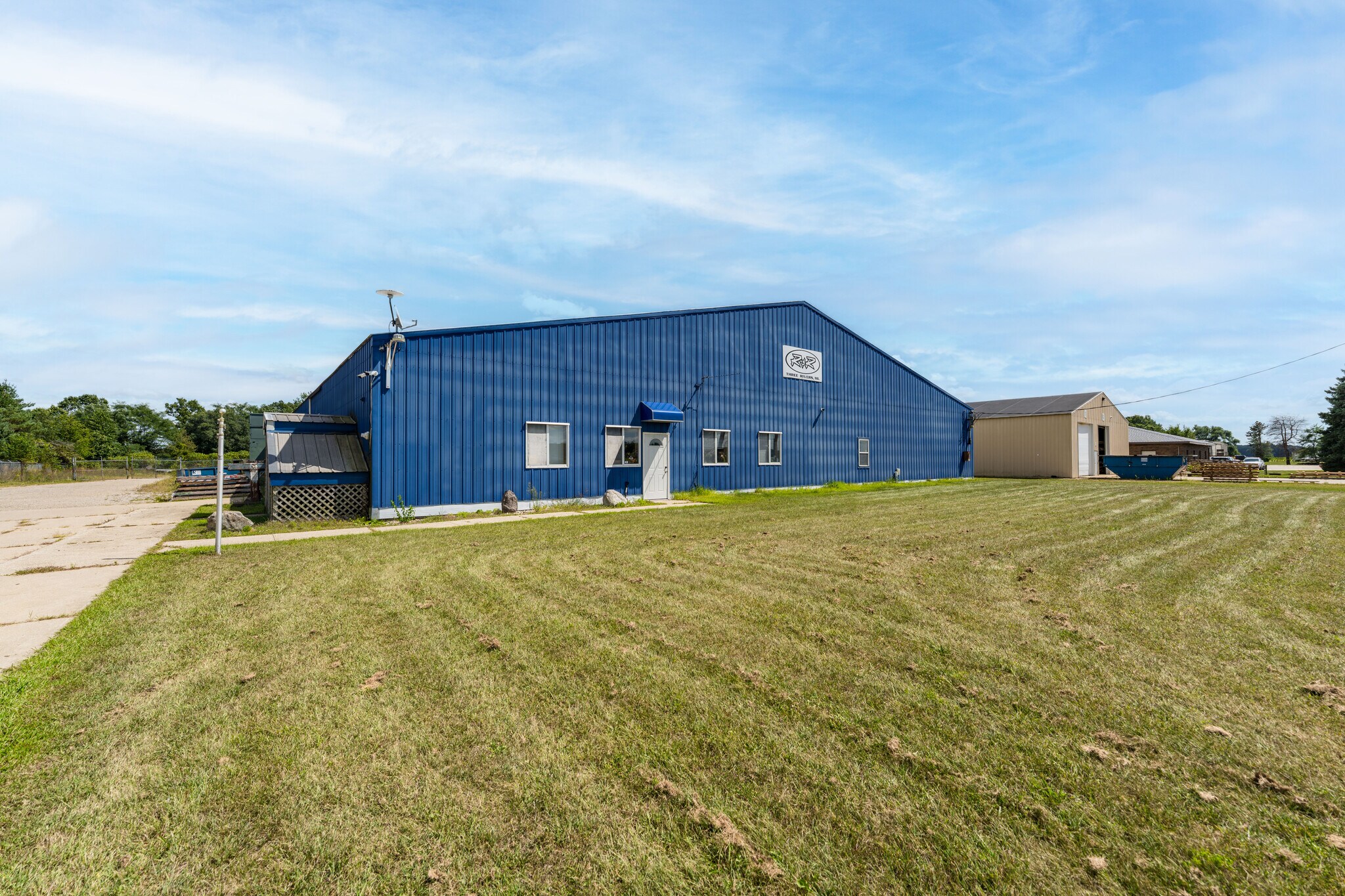 55391-55431 Franklin Dr, Three Rivers, MI for sale Primary Photo- Image 1 of 62