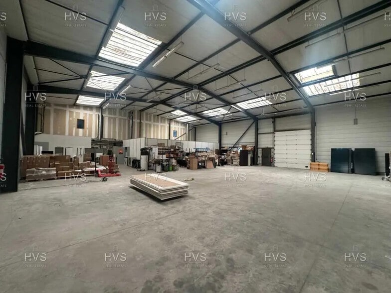 Office in Aix-en-Provence for lease - Interior Photo - Image 3 of 8