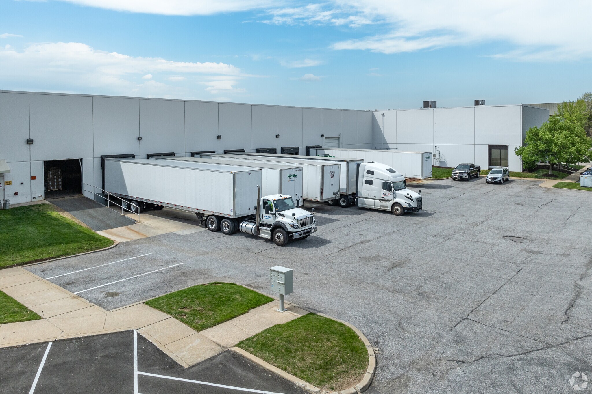 8750 Larkin Rd, Savage, MD à louer Photo principale- Image 1 de 7