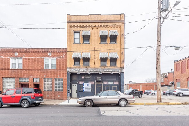 Plus de détails pour 107 2nd St, Monongahela, PA - Commerce de détail à vendre