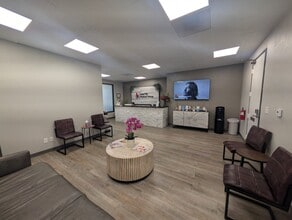 910 W San Marcos Blvd, San Marcos, CA for lease Interior Photo- Image 1 of 6