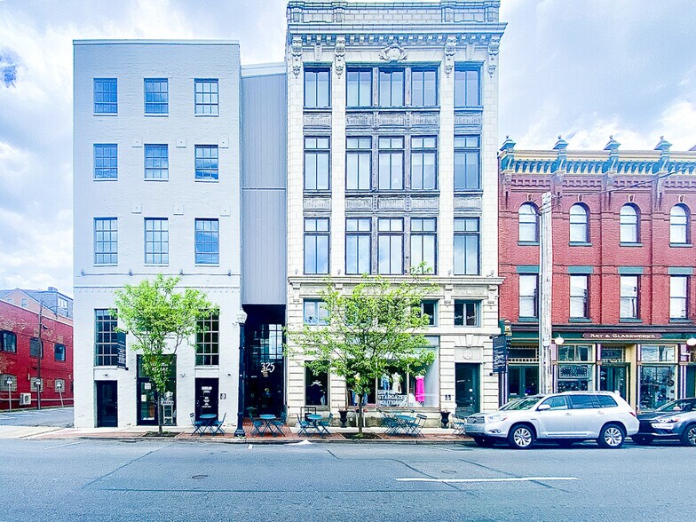 325 N Queen St, Lancaster, PA à louer - Photo du bâtiment - Image 1 de 6