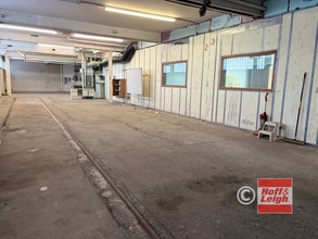 10225 Berea Rd, Cleveland, OH for lease Interior Photo- Image 2 of 7